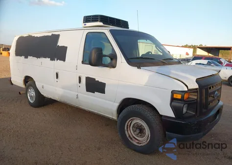 2009 Ford E-350 Super Duty Commercial z USA, uszkodzony, nr VIN 1FTSS34P49DA31236